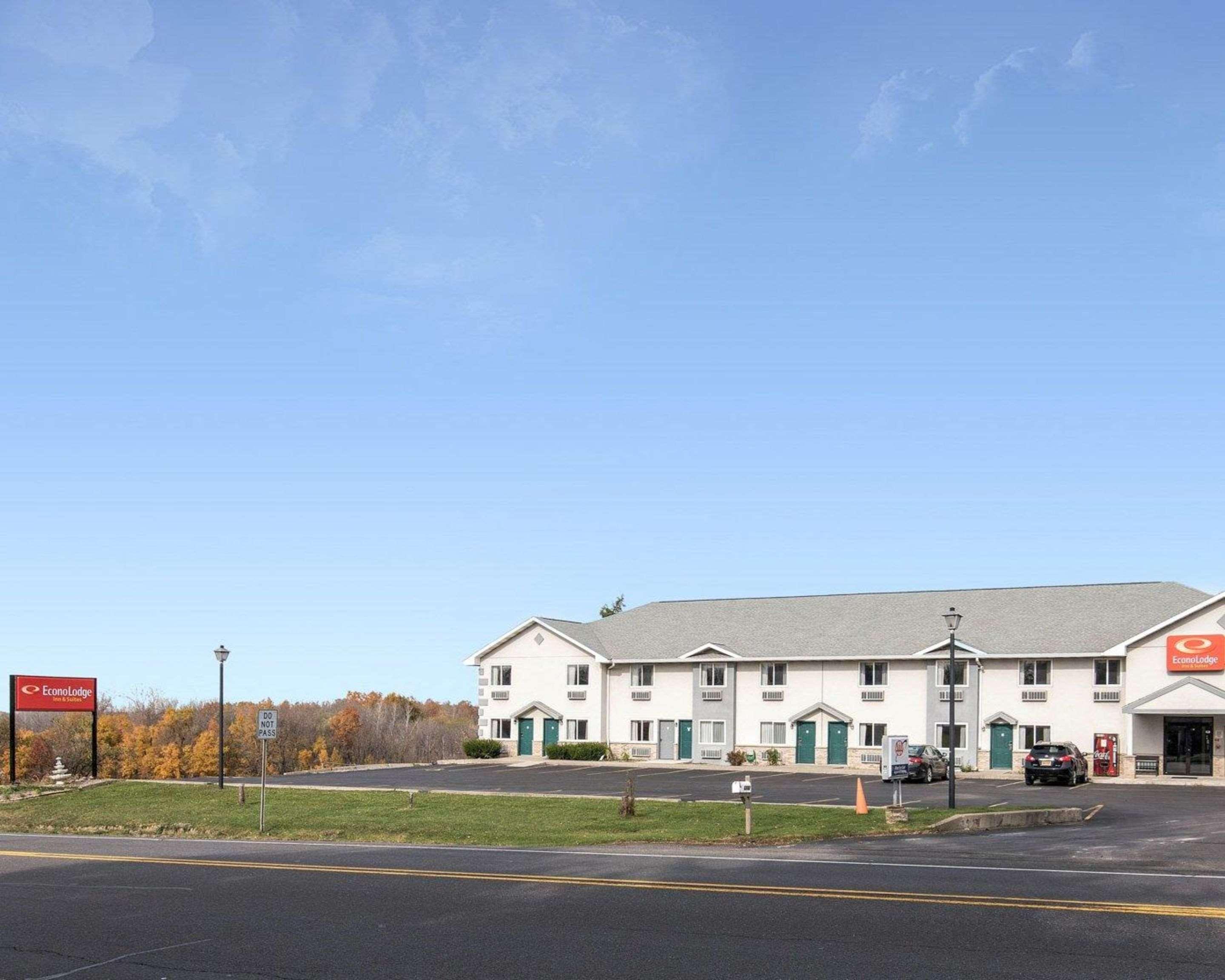 Econo Lodge Inn&Suites Canandaigua Esterno foto