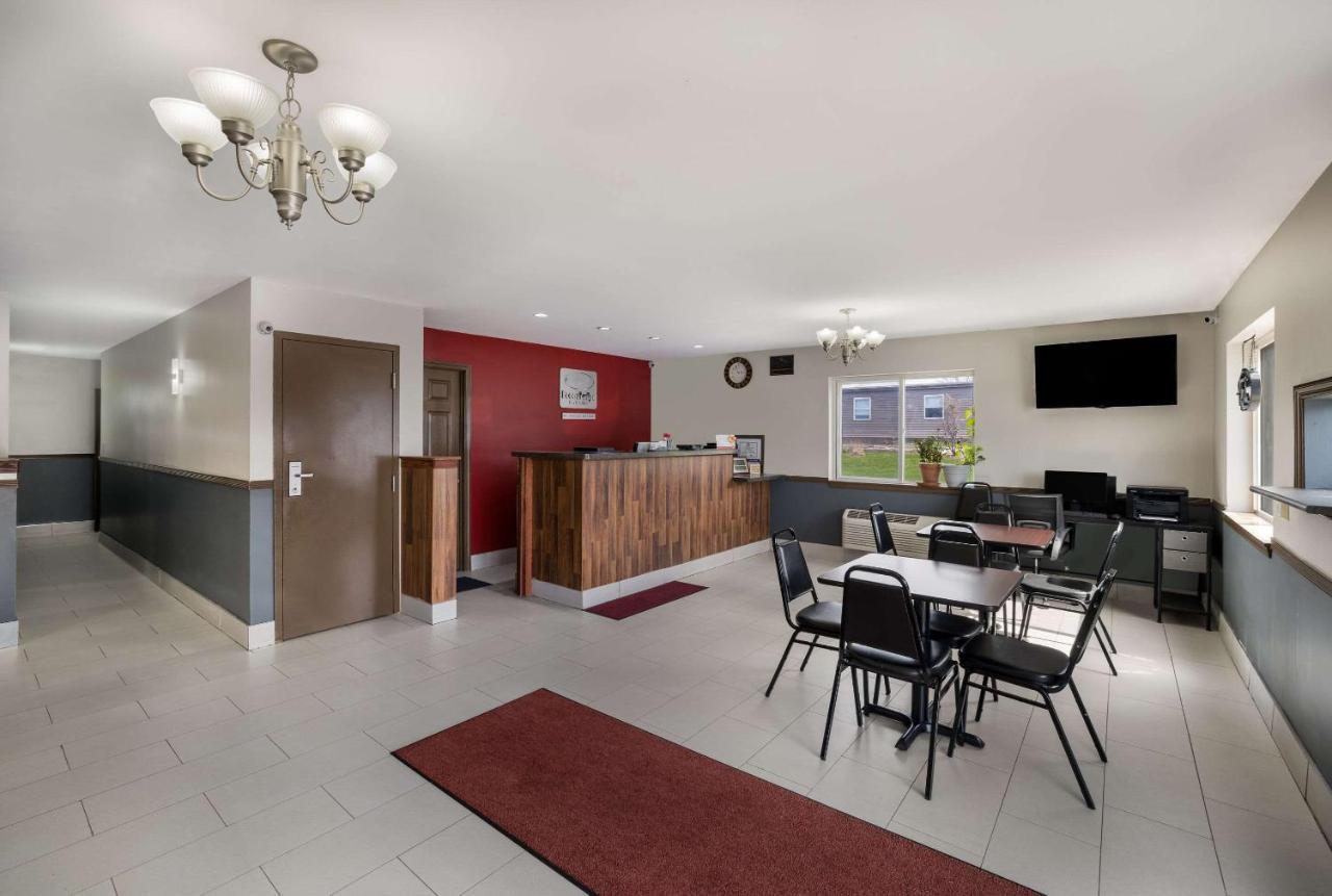 Econo Lodge Inn&Suites Canandaigua Esterno foto