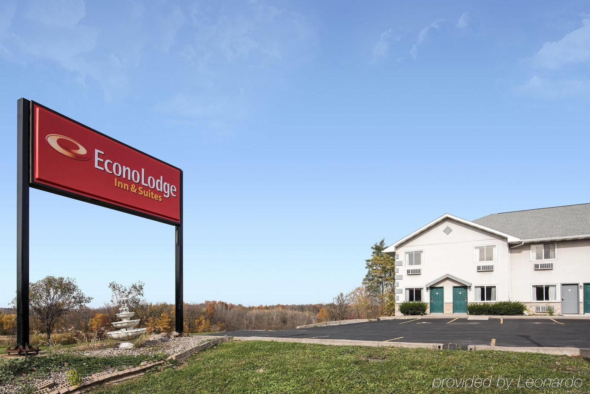 Econo Lodge Inn&Suites Canandaigua Esterno foto